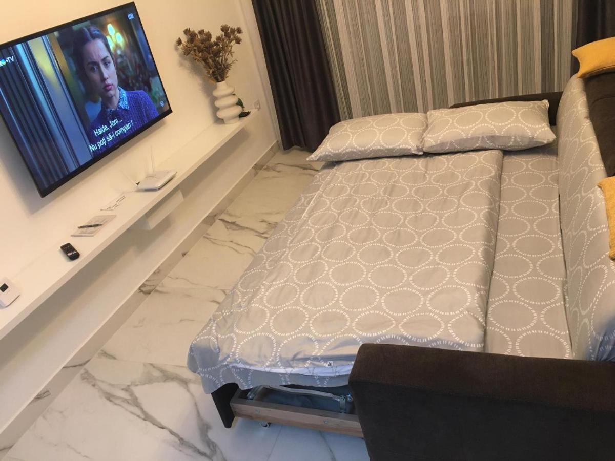 Magic Mirror Apartment Satu Mare Bagian luar foto
