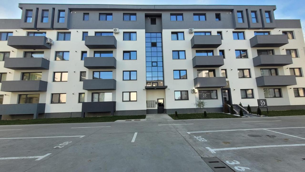 Magic Mirror Apartment Satu Mare Bagian luar foto